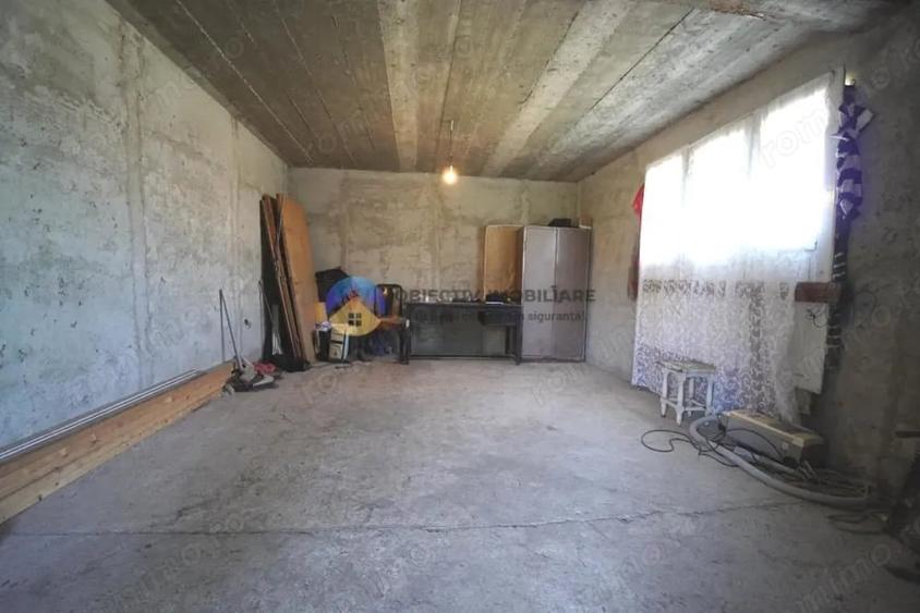 Casă cu Teren 600 Mp în Cut