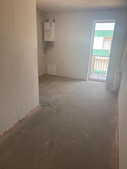 Apartament cu 2 camere decomandat în Exterior Vest