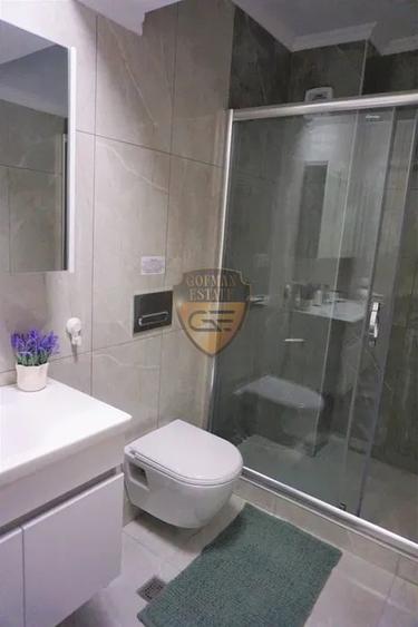 Apartament cu 3 camere decomandat în Universitate