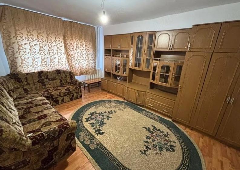Apartament cu 2 camere decomandat în Exterior Vest