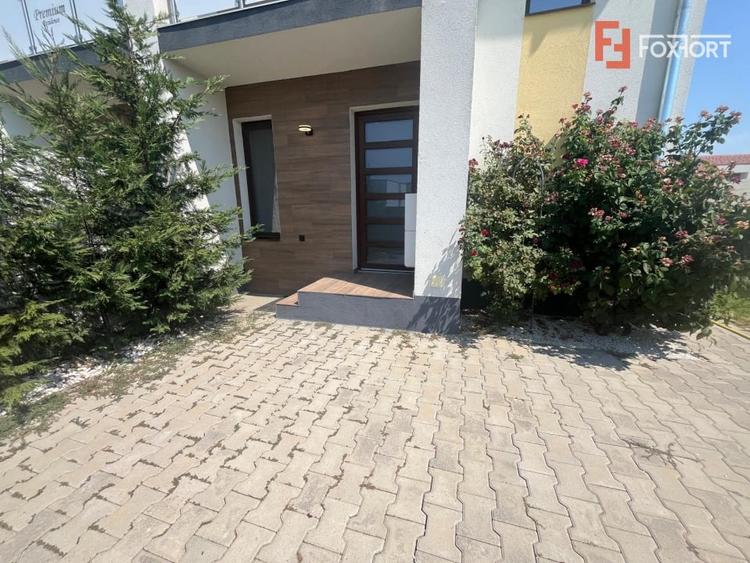 Duplex cu 3 camere cu Canalizare în Giroc