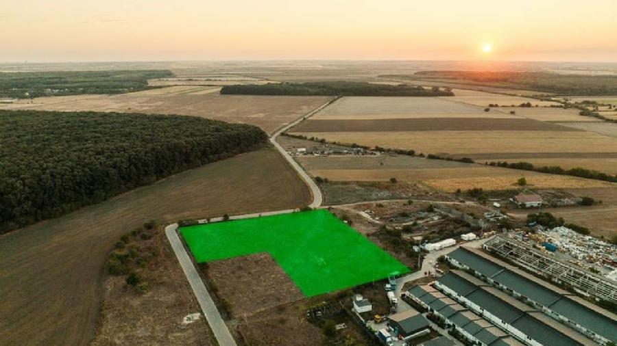 Teren Construcții intravilan de 8500 mp, în Dascălu