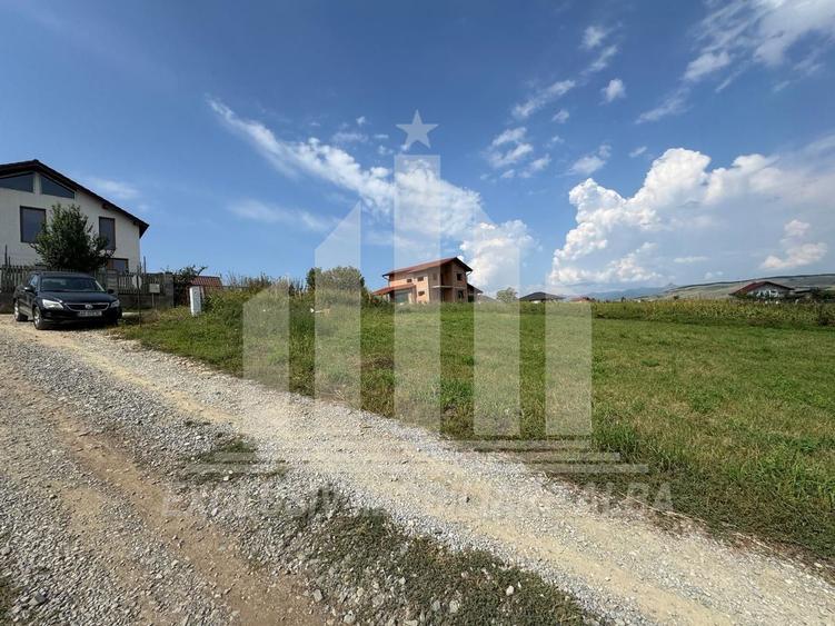 Teren Construcții intravilan de 700 mp, în Micești