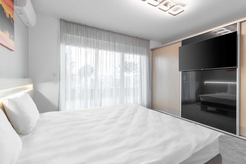 Apartament cu 3 camere decomandat în Lotus
