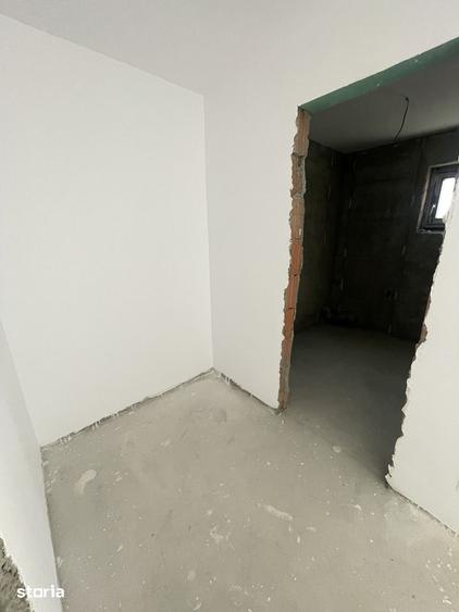 Casă cu 4 camere cu Teren 250 Mp în Central
