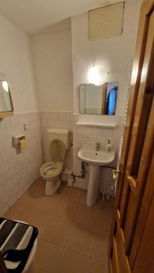 Apartament cu 3 camere decomandat în Confecții