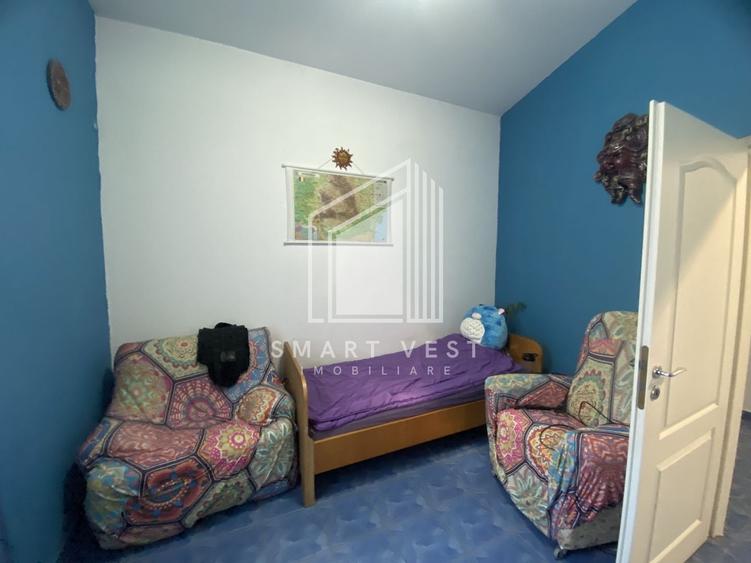 Apartament cu 4 camere decomandat, mobilat în Central
