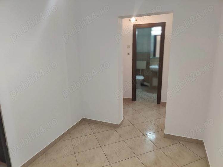 Vanzare apartament 3 camere Doroban?i - 1