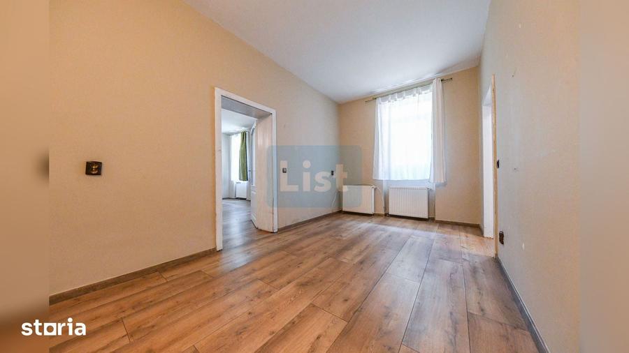 Casă cu 3 camere cu Teren 994 Mp în Central