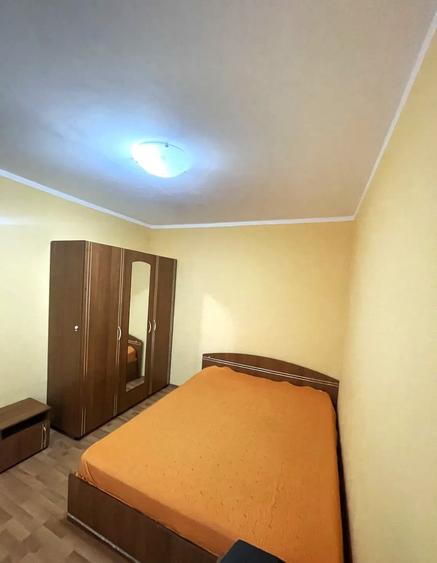 Apartament cu 3 camere semidecomandat, mobilat în Tomis Nord