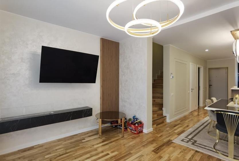 Duplex cu 5 camere cu Garaj în Pipera