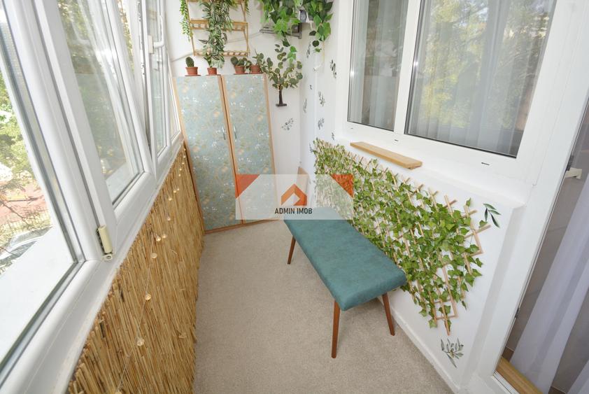 Apartament cu 4 camere decomandat în Drumul Taberei