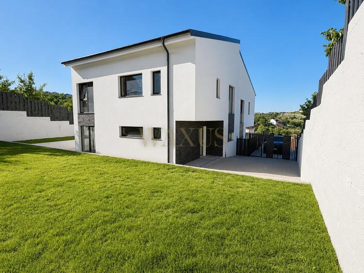 Duplex cu 4 camere cu Canalizare în Dezmir