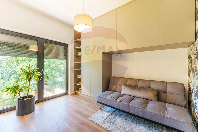 Casă cu 5 camere în Subcetate