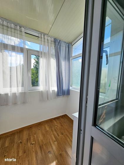 Apartament cu 2 camere semidecomandat în Mircea cel Bătrân