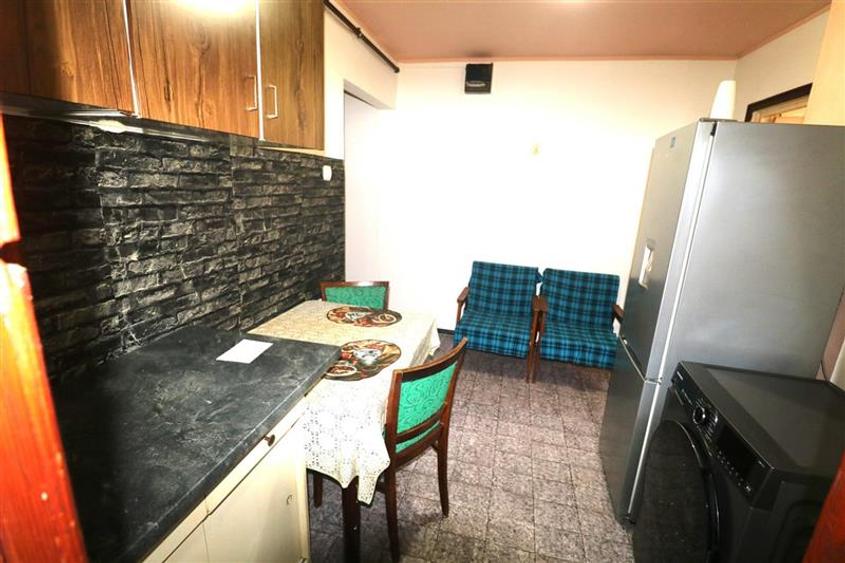 Apartament cu 2 camere semidecomandat în Lipovei
