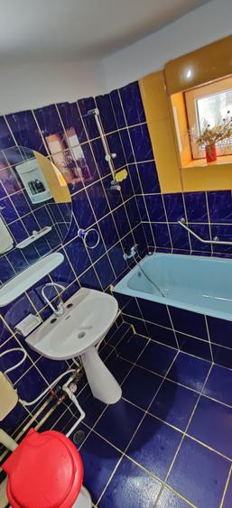 Apartament cu 3 camere decomandat, mobilat în Inel II
