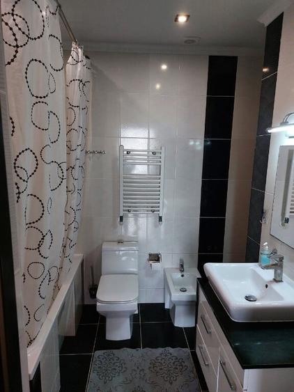 Apartament cu 3 camere decomandat în Mărăști