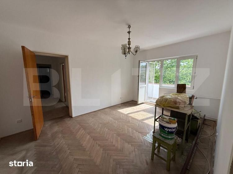 Apartament cu 3 camere semidecomandat în Nord