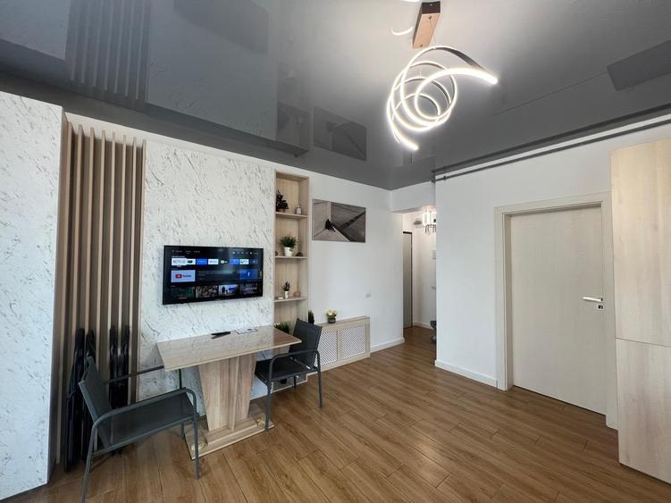 Apartament cu 2 camere semidecomandat, mobilat în Năvodari