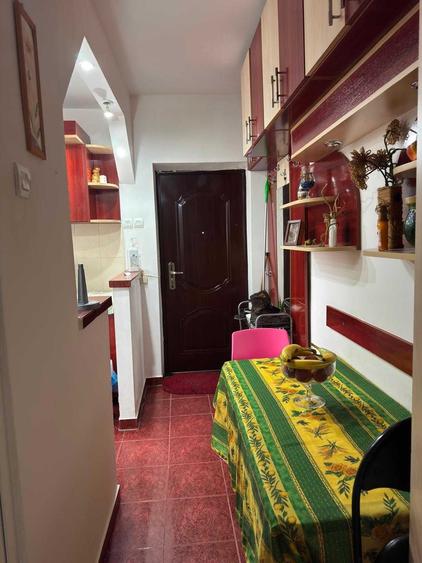 Apartament cu 2 camere semidecomandat în Păcurari