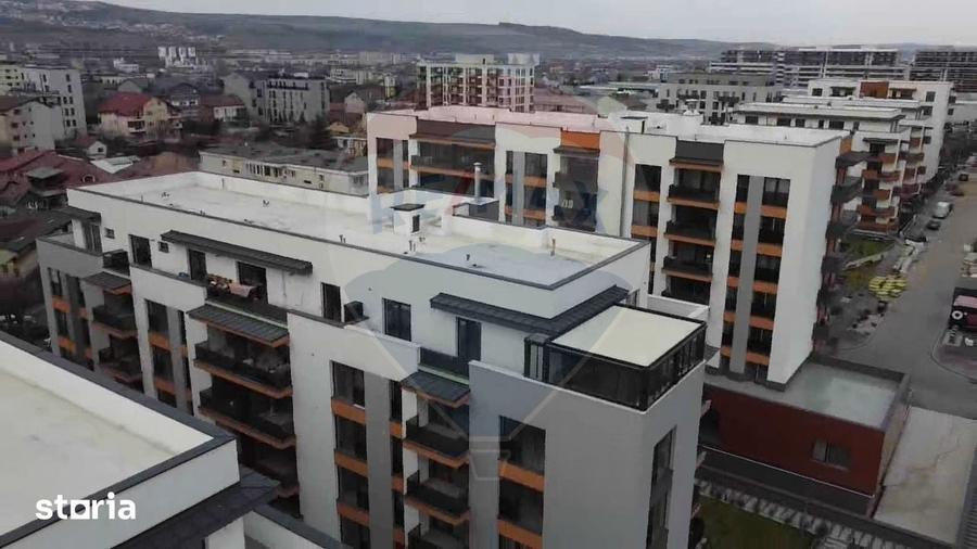 Apartament cu 3 camere în Între Lacuri