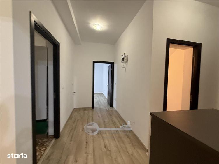 Apartament cu 3 camere decomandat în Lunca Cetățuii