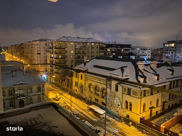 Apartament cu 3 camere în Vitan