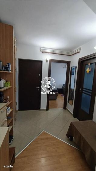 Apartament cu 3 camere decomandat în Alexandru cel Bun