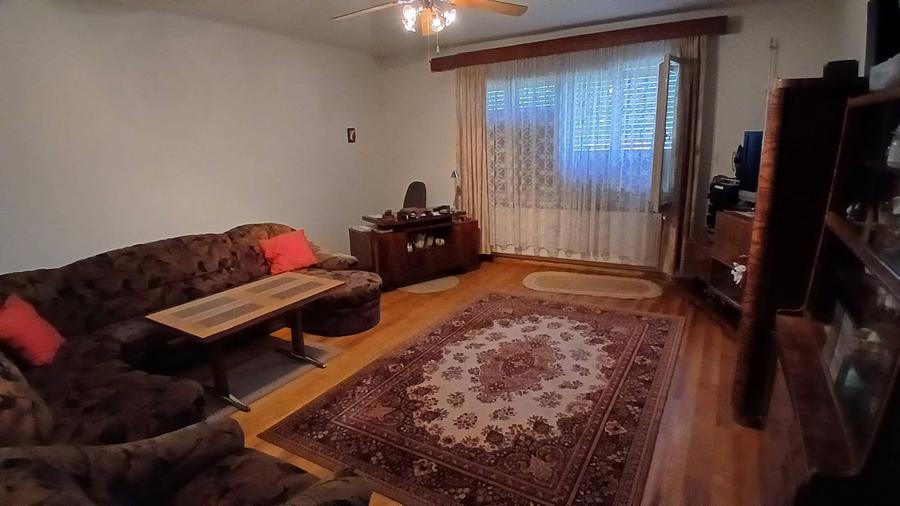 Casă individuală cu 3 camere cu Garaj în Sud-Est
