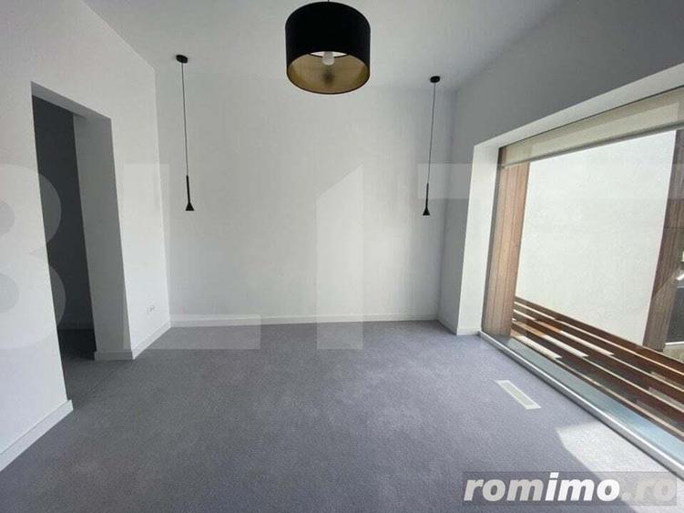 Casă cu 5 camere cu Teren 298 Mp în Borhanci
