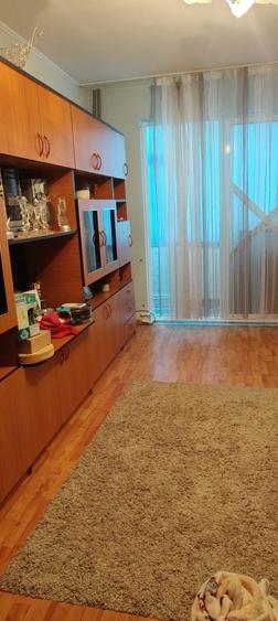 Apartament cu 2 camere decomandat în Sârbi