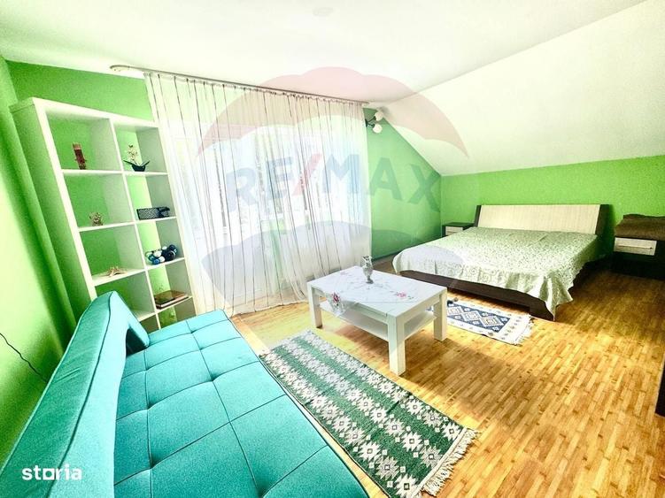 Casă cu 4 camere în Central