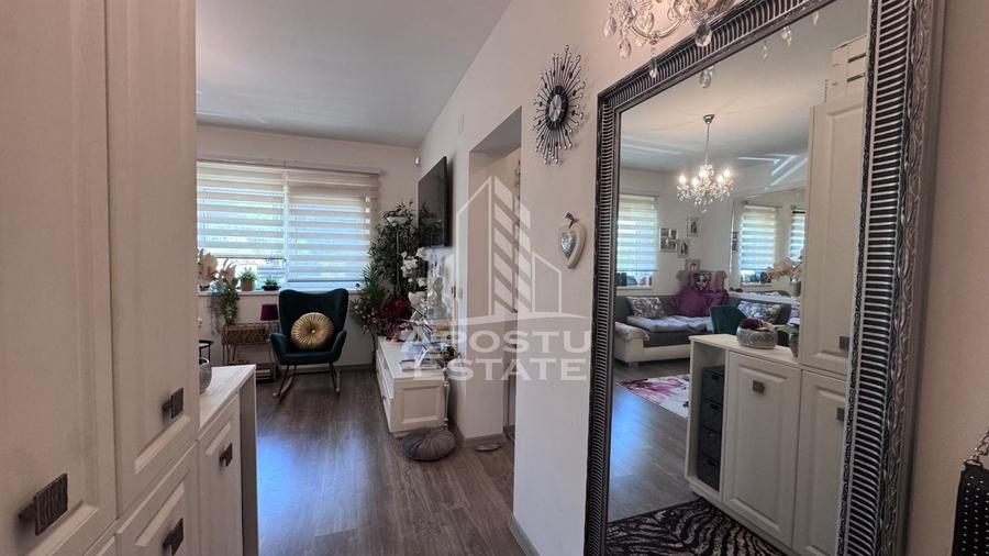 Apartament cu 2 camere semidecomandat în Dumbrăvița