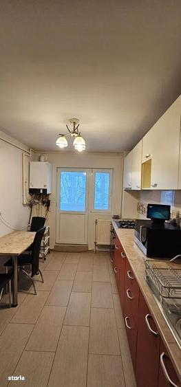 Apartament cu 4 camere, mobilat în Colentina