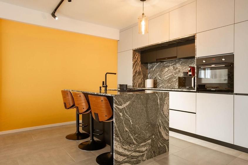 Apartament cu 2 camere decomandat în Exterior Vest