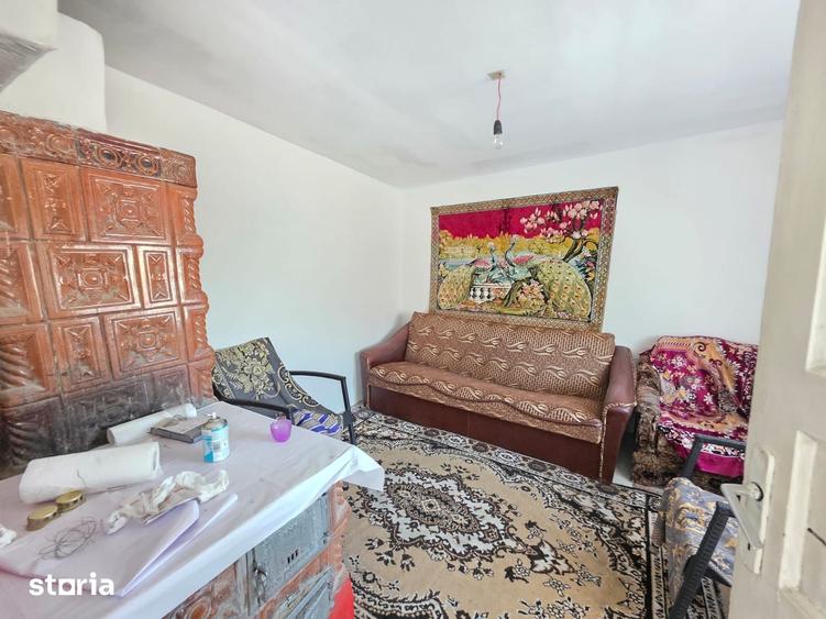 Casă cu 2 camere cu Teren 580 Mp în Central