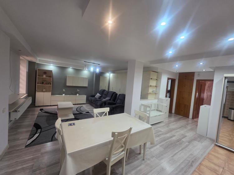 Apartament cu 3 camere decomandat, mobilat în Mărăști