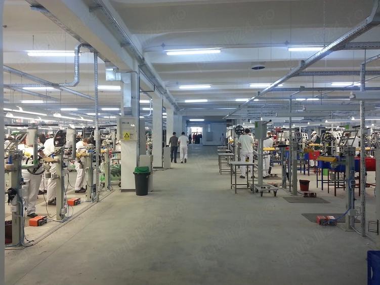 Spațiu comercial, de 3,000 mp, în Central