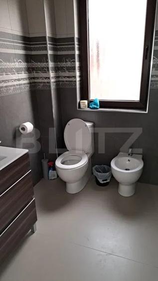 Casă individuală cu 4 camere cu Canalizare în Central