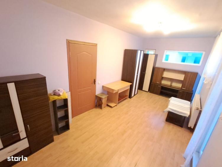 Apartament 2 camere str.Eroilor, parcare privata Floresti - 2