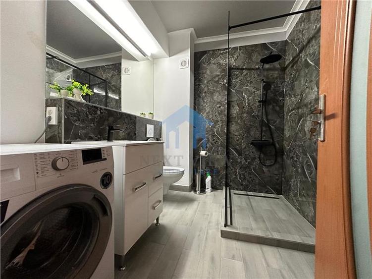 Apartament 3 camere, The Office - 9