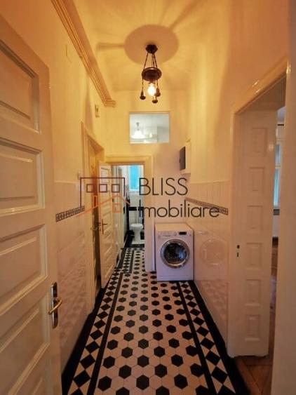 Apartament cu 6 camere semidecomandat în P-ța Dorobanți