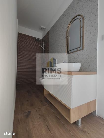 Casă cu 5 camere cu Teren 268.22 Mp în Brazda lui Novac