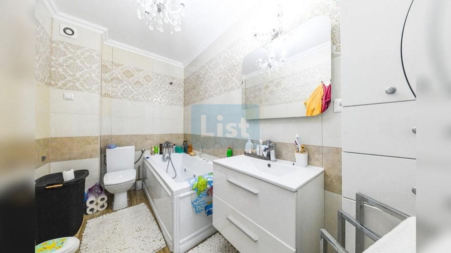 Apartament cu 2 camere semidecomandat, mobilat în Între Lacuri