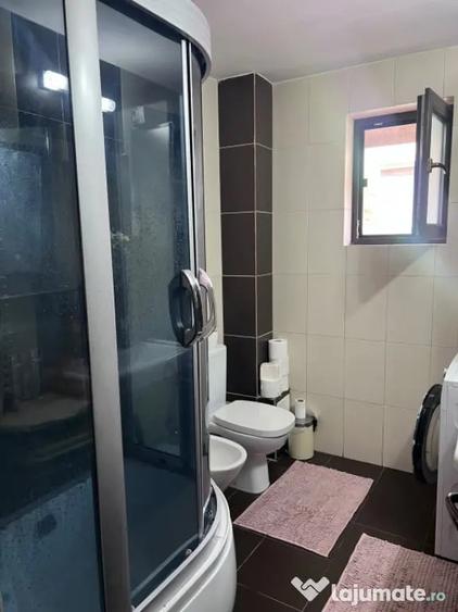 Casă cu 5 camere cu Teren 360 Mp în Central