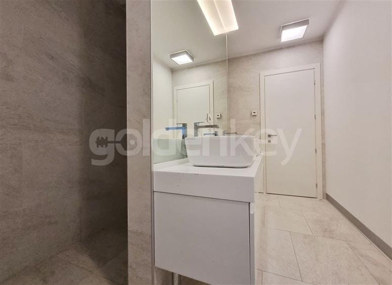 Apartament cu 4 camere decomandat, mobilat în Aviației