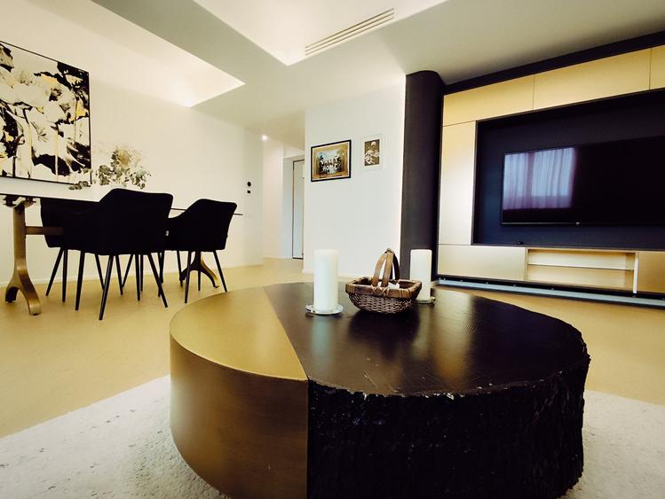 Apartament cu 3 camere decomandat în Cotroceni