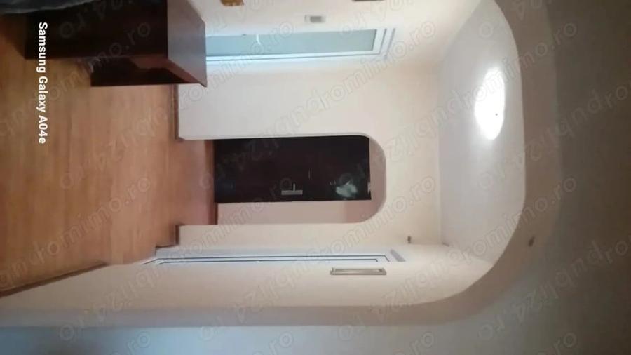 Apartament cu 3 camere decomandat în Micro 38