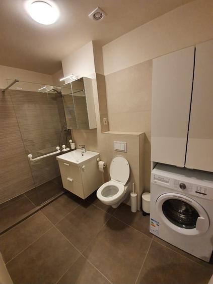 Apartament cu 2 camere decomandat în Spitalul Județean